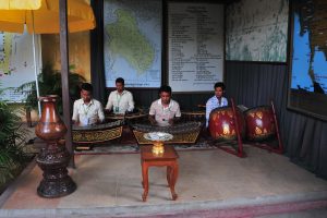 สถาบันวิจัยศิลปะและวัฒนธรรมอีสาน สร้างเครือข่าย ณ กรุงพนมเปญ โฮจิมิน