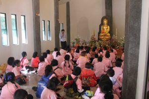 สถาบันวิจัยศิลปะและวัฒนธรรมอีสาน ต้อนรับ ครูและนักเรียน โรงเรียนกาฬสินพิทยาสัย จำนวน 340 คน