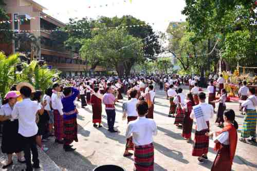 ร่วมงานนมัสการสมโภช สรงน้ำ