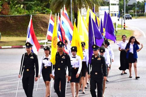 ร่วมพิธีสมโภชผ้าไตรพระราชทานเพื่อทอดกฐิน