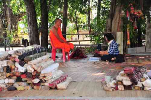 ลงพื้นที่ในการสำรวจและจัดทำบัญชีสถานภาพเอกสารใบลาน