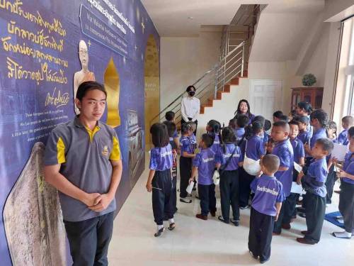 ครู นักเรียน บ้านพงโพดเยี่ยมชมพิพิธภัณฑ์วัดมหาชัย