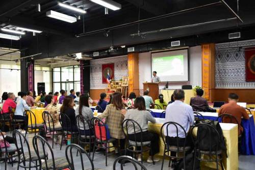 สถาบันวิจัยศิลปะและวัฒนธรรมอีสาน จัดเสวนาขับเคลื่อนการจัดการท่องเที่ยว จ.มหาสารคาม พัฒนาสู่มาตรฐานการท่องเที่ยวโดยชุมชน ในเส้นทาง BCG Tourism